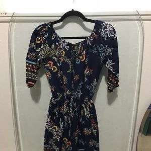Short sleeved dress